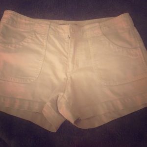 💵Old Navy White shorts